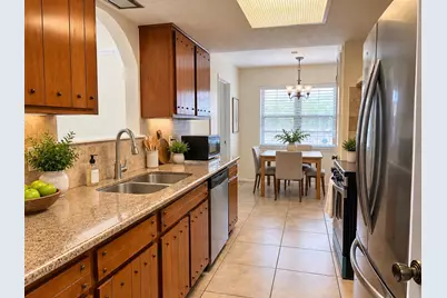 8831 Hendon Ln, Houston, TX 77036 - Photo 8