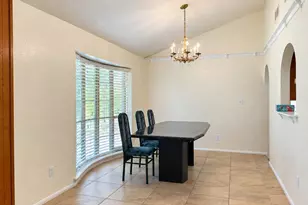 8831 Hendon Ln, Houston, TX 77036 - Photo 12