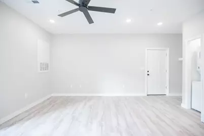 2101 Reinke Road #8206, Waller, TX 77484 - Photo 12