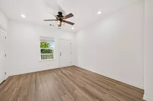 716 Zoe St, Houston, TX 77020 - Photo 18