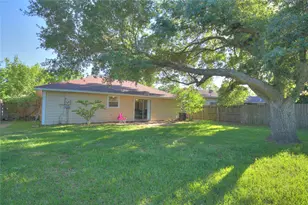 2807 N Brompton Dr, Pearland, TX 77584 - Photo 10