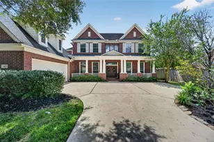 4627 Lake Knoll Ct, Sugar Land, TX 77479 - Photo 2
