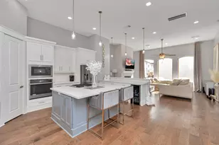 4962 Edison Park Ln, Houston, TX 77081 - Photo 4