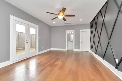 4962 Edison Park Lane, Houston, TX 77081 - Photo 32