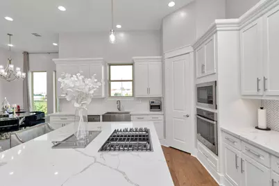 4962 Edison Park Lane, Houston, TX 77081 - Photo 8