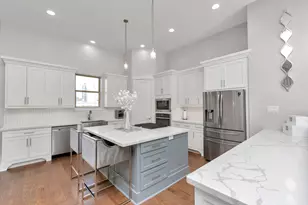 4962 Edison Park Ln, Houston, TX 77081 - Photo 8