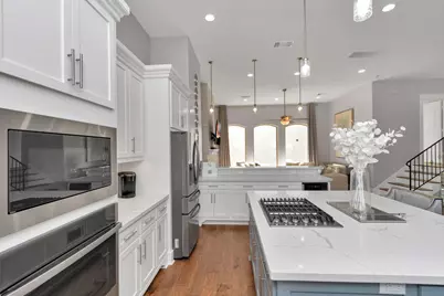 4962 Edison Park Lane, Houston, TX 77081 - Photo 6