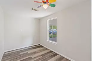 10613 Chadwick St, Houston, TX 77029 - Photo 26