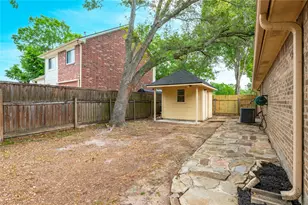 3812 Amanda Dr, Dickinson, TX 77539 - Photo 30