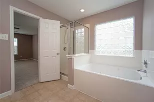 29314 Legends Bluff Dr, Spring, TX 77386 - Photo 16