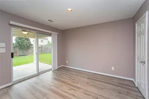 29314 Legends Bluff Dr, Spring, TX 77386 - Photo 10