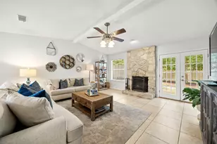 5921 Avery Island Ave, Austin, TX 78727 - Photo 2