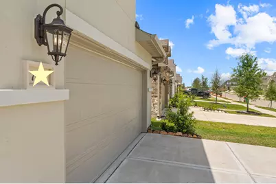 764 Lake Lacosta Drive, Katy, TX 77493 - Photo 8