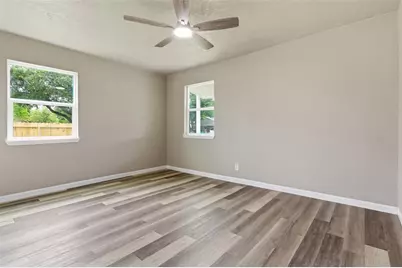 2307 Windsor Lane, Pasadena, TX 77506 - Photo 10