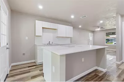 2307 Windsor Lane, Pasadena, TX 77506 - Photo 8