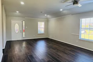 9530 Flying Eagle Ct, Houston, TX 77083 - Photo 4