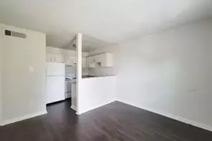 101 Brookside Ln, Sealy, TX 77474 - Photo 6