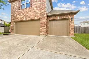 21847 Mount Hunt Dr, Spring, TX 77388 - Photo 2