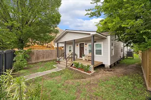216 E 32nd St, Houston, TX 77018 - Photo 2