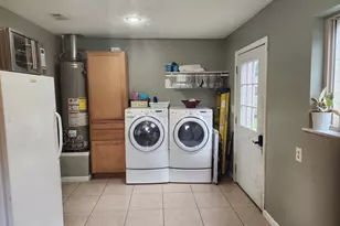 27491 Lantern Ln, New Caney, TX 77357 - Photo 10