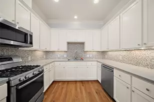 4031 Bellefontaine St, Houston, TX 77025 - Photo 14