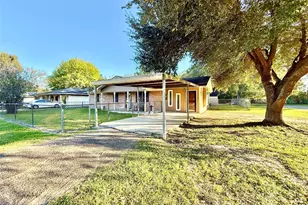 310 Ida Cir, Vidor, TX 77662 - Photo 2