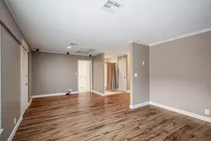 1306 Riverview Ct, Houston, TX 77077 - Photo 22