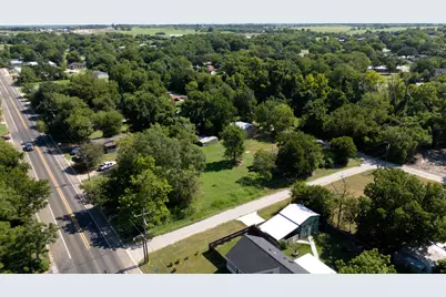 904 Piedmont Drive, Navasota, TX 77868 - Photo 2
