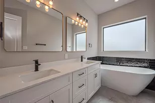 1222 W 24th St, Houston, TX 77008 - Photo 20