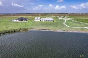 105 Redfish Dr, Port Lavaca, TX 77979 - Photo 6