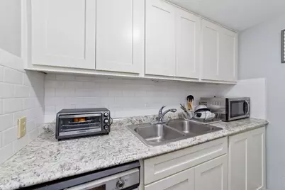 7520 Hornwood Drive 207W, Houston, TX 77036 - Photo 12