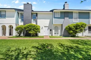 328 S 2nd St, Alvin, TX 77511 - Photo 1