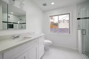 827 Le Green St, Houston, TX 77008 - Photo 18