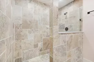 7637 Bellingham Dr, Houston, TX 77028 - Photo 18