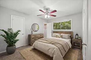 10214 Torrington Ln, Houston, TX 77075 - Photo 4