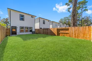 8161 Crestview Dr, Houston, TX 77028 - Photo 26