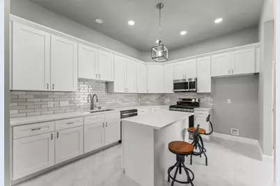 8161 Crestview Drive, Houston, TX 77028 - Photo 8