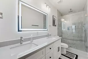 7908 Brandon St, Houston, TX 77051 - Photo 16