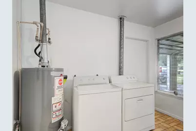 2000 E Fayle Street, Baytown, TX 77520 - Photo 26