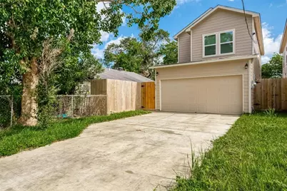 4741 Bricker Street, Houston, TX 77033 - Photo 2
