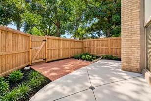 880 Tully Rd, Houston, TX 77079 - Photo 44