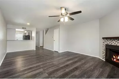 8704 Victorian Village Drive #8704, Houston, TX 77071 - Photo 2