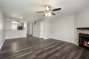 8704 Victorian Village Dr, Houston, TX 77071 - Photo 2