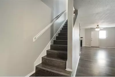 8704 Victorian Village Drive #8704, Houston, TX 77071 - Photo 12