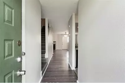 8704 Victorian Village Drive #8704, Houston, TX 77071 - Photo 6