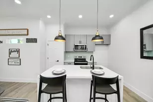 9307 Jutland Rd, Houston, TX 77033 - Photo 6