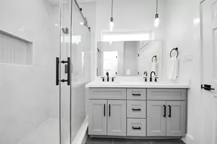 9307 Jutland Rd, Houston, TX 77033 - Photo 26