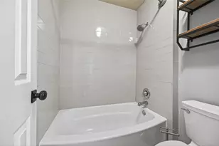178 Linton Downs Pl, The Woodlands, TX 77382 - Photo 34