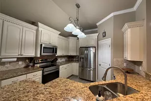 635 Windmill Way, Vidor, TX 77662 - Photo 12