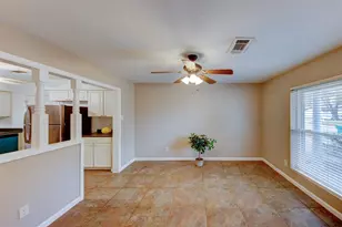 1113 W Flamingo Dr, Seabrook, TX 77586 - Photo 4